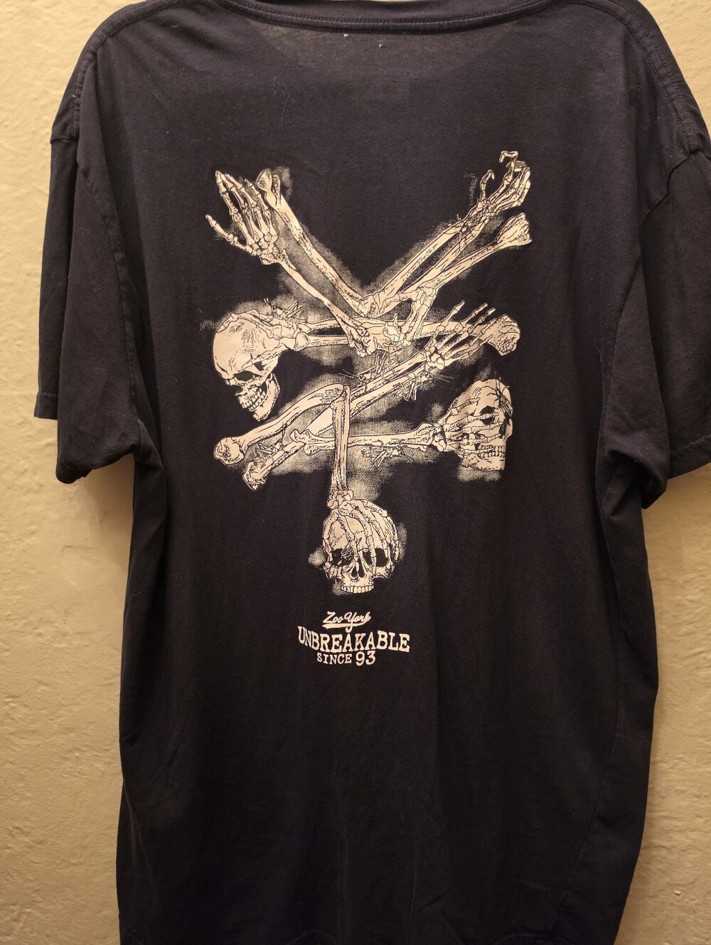 Zoo York Unbreakable Skull Bones Double Sided Graphic T-Shirt L